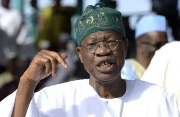 Power Of Celebrity!! How 3 Beautiful Girls Ignored Me, Focused On Olamide Badoo – Lai Mohammed (Video)